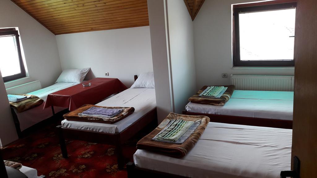 Mico NP Guest House Novi Pazar Esterno foto