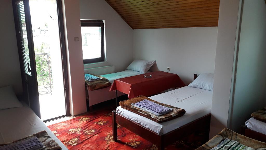 Mico NP Guest House Novi Pazar Esterno foto